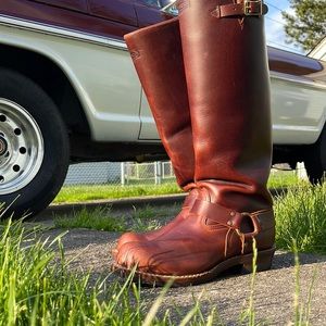 These fabulous boots are looking for love. Make these your new favorite pair.